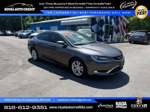 2015 Chrysler 200 Limited FWD photo
