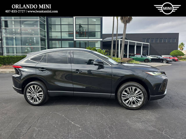 2023 Toyota Venza XLE AWD photo