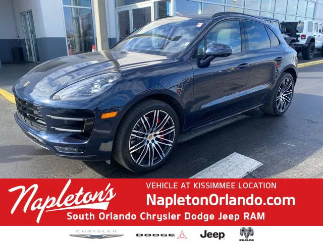 2018 Porsche Macan Turbo AWD photo