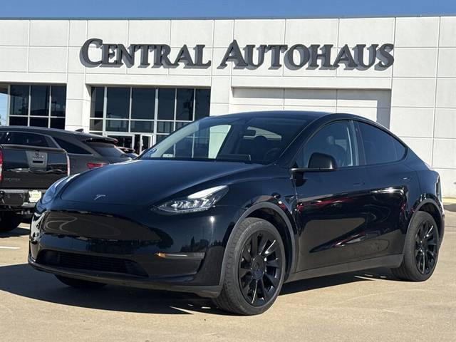 2023 Tesla Model Y Long Range AWD photo
