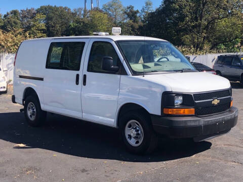 2016 Chevrolet Express Cargo  RWD photo