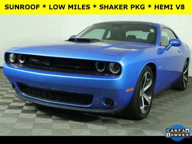 2016 Dodge Challenger R/T Shaker RWD photo