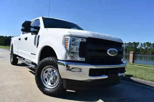 2019 Ford F-250 Super Duty XL 4WD photo