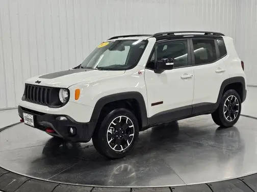 2023 Jeep Renegade Trailhawk 4WD photo