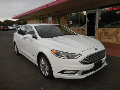 2017 Ford Fusion Hybrid SE FWD photo
