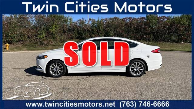 2017 Ford Fusion Hybrid SE FWD photo