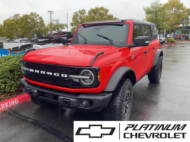 2023 Ford Bronco 4 Door Base 4WD photo