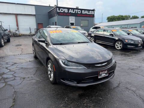 2015 Chrysler 200 S FWD photo
