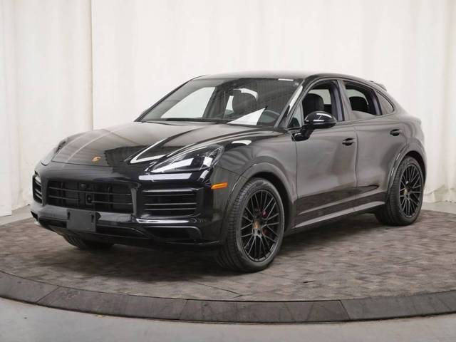 2023 Porsche Cayenne Coupe GTS AWD photo