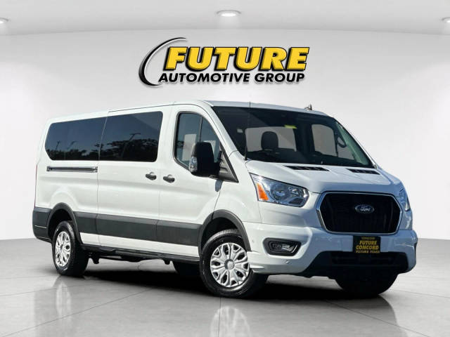 2022 Ford Transit Passenger Wagon XLT RWD photo