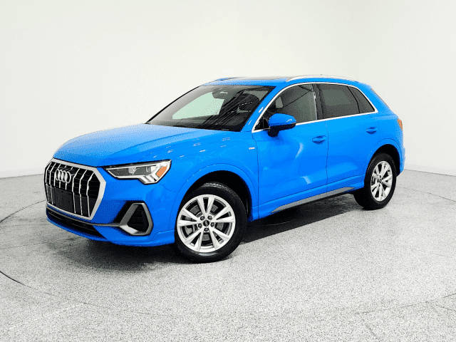 2023 Audi Q3 S line Premium AWD photo