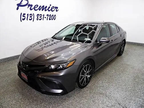 2021 Toyota Camry SE FWD photo