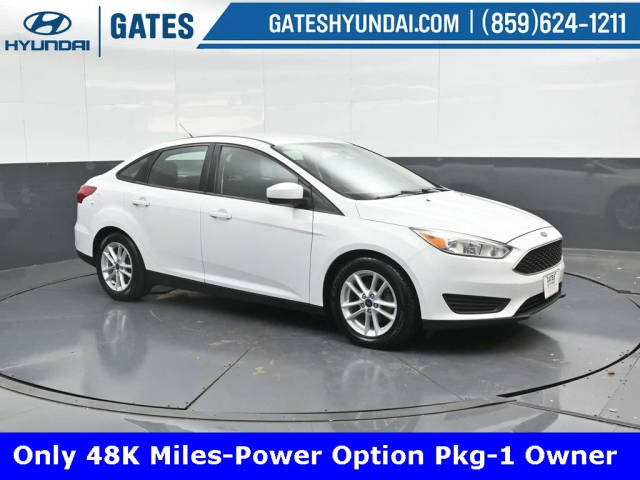 2018 Ford Focus SE FWD photo