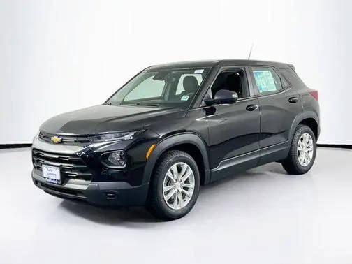 2022 Chevrolet TrailBlazer LS FWD photo