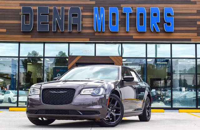 2022 Chrysler 300 Touring RWD photo