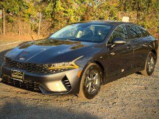 2021 Kia K5 LXS FWD photo