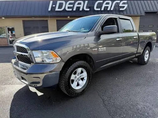 2017 Ram 1500 SLT 4WD photo