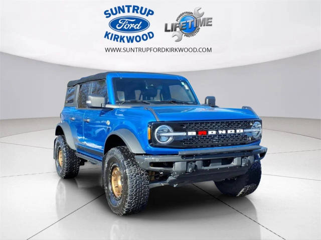 2022 Ford Bronco 4 Door Wildtrak 4WD photo