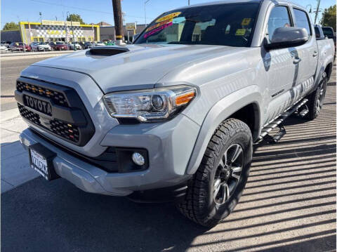 2018 Toyota Tacoma TRD Sport RWD photo
