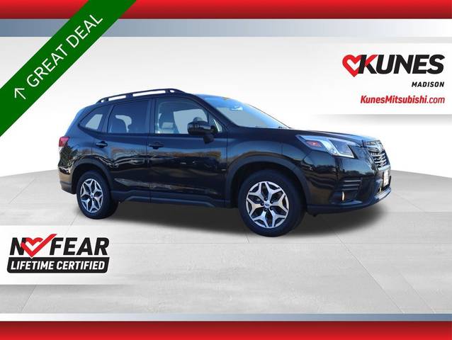 2023 Subaru Forester Premium AWD photo