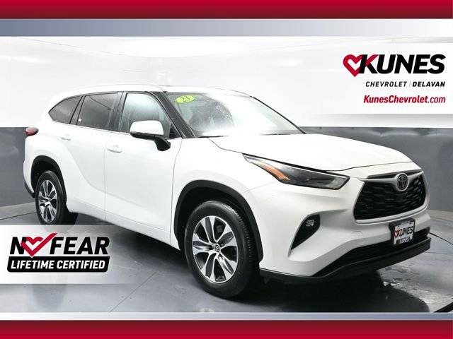 2023 Toyota Highlander L FWD photo