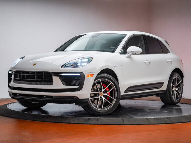 2022 Porsche Macan S AWD photo
