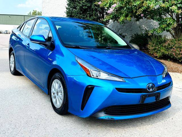 2019 Toyota Prius L Eco FWD photo