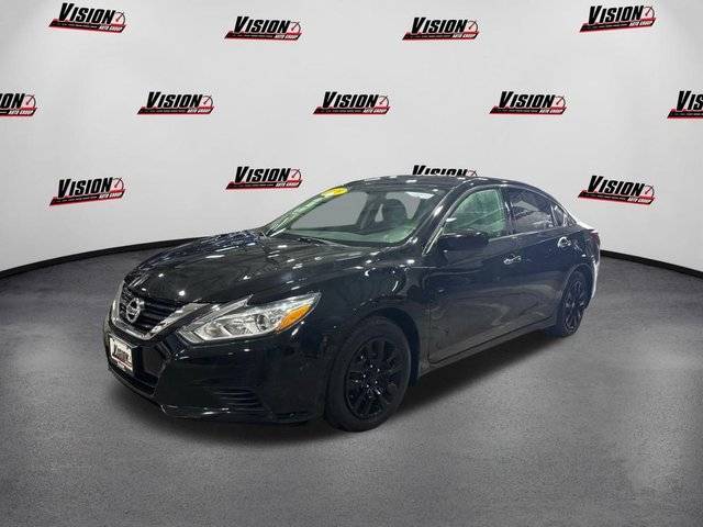 2019 Nissan Versa SV FWD photo
