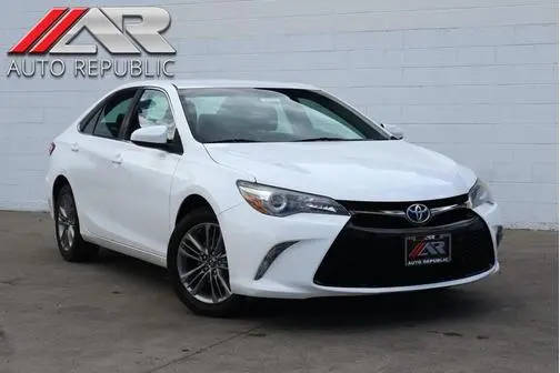 2016 Toyota Camry SE FWD photo