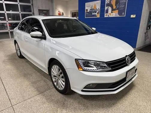 2015 Volkswagen Jetta 1.8T SE w/Connectivity/Navigation FWD photo