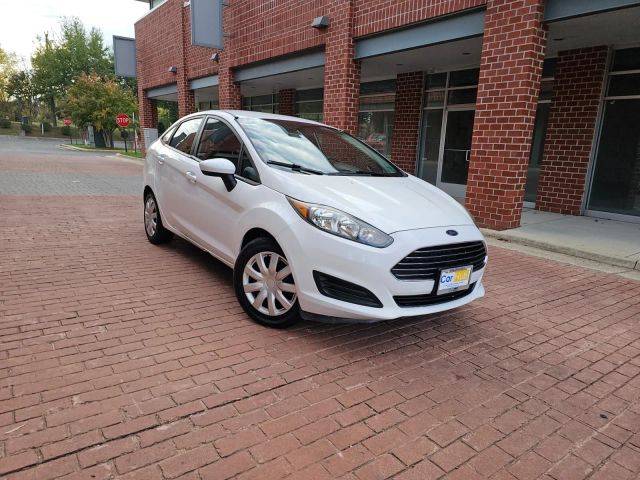 2015 Ford Fiesta S FWD photo