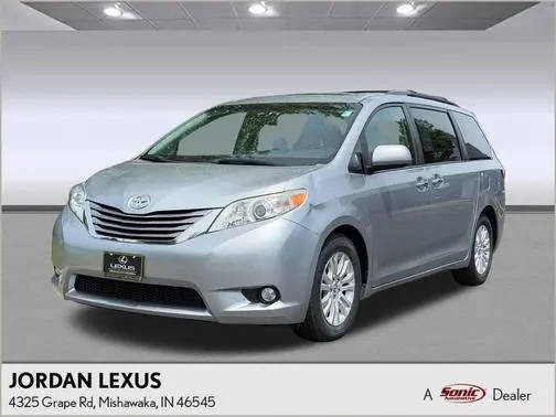 2015 Toyota Sienna XLE FWD photo