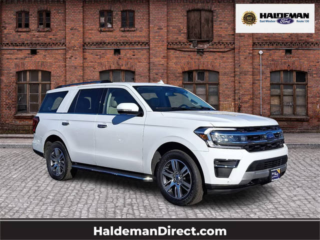 2023 Ford Expedition Limited 4WD photo