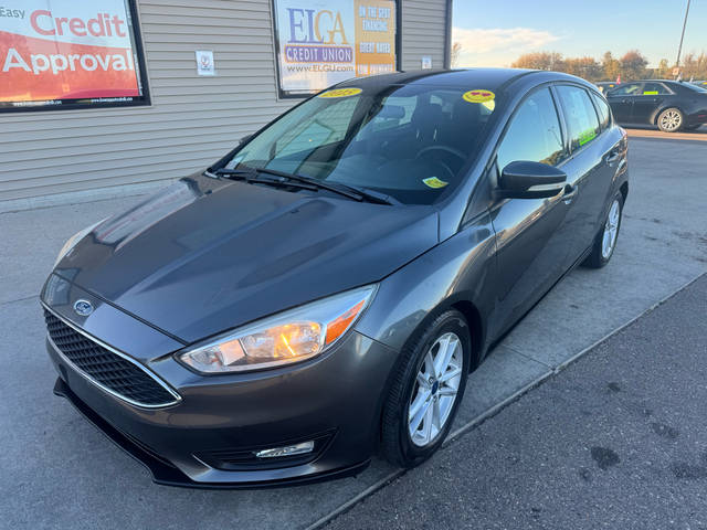2015 Ford Focus SE FWD photo