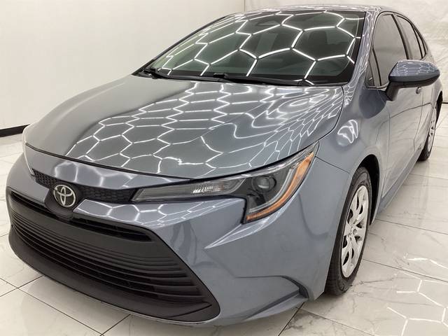 2023 Toyota Corolla LE FWD photo