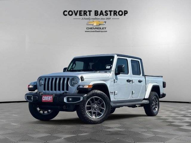 2023 Jeep Gladiator Overland 4WD photo