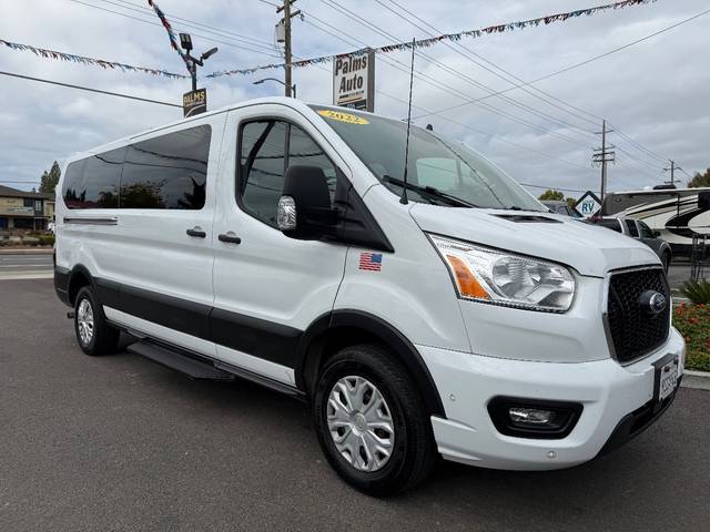 2022 Ford Transit Passenger Wagon XLT RWD photo