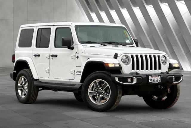 2022 Jeep Wrangler Unlimited Unlimited Sahara 4WD photo