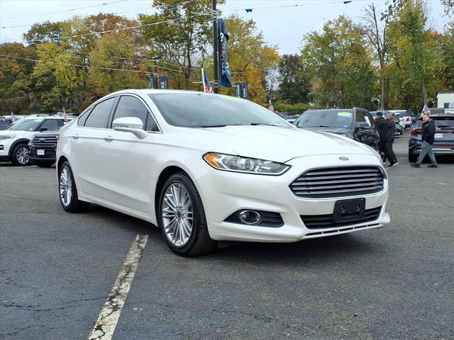 2015 Ford Fusion SE FWD photo