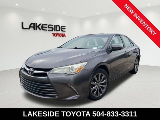 2015 Toyota Camry SE FWD photo