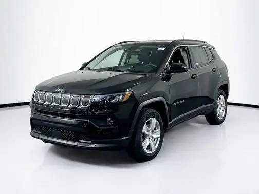 2022 Jeep Compass Latitude 4WD photo