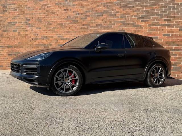 2022 Porsche Cayenne Coupe GTS AWD photo