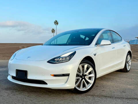 2019 Tesla Model 3 Standard Range Plus RWD photo