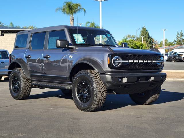 2022 Ford Bronco 4 Door Wildtrak 4WD photo