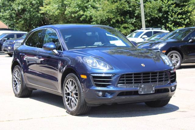2015 Porsche Macan S AWD photo