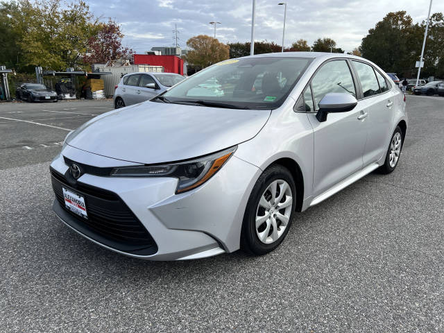 2023 Toyota Corolla LE FWD photo