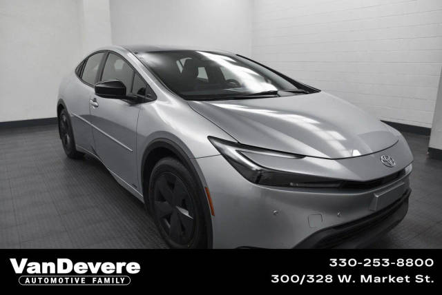 2023 Toyota Prius LE AWD photo