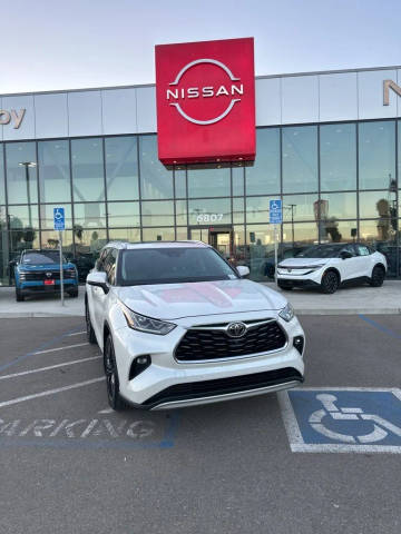 2020 Toyota Highlander Platinum AWD photo