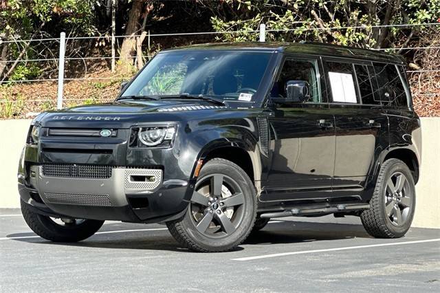 2022 Land Rover Defender 110 X-Dynamic SE AWD photo