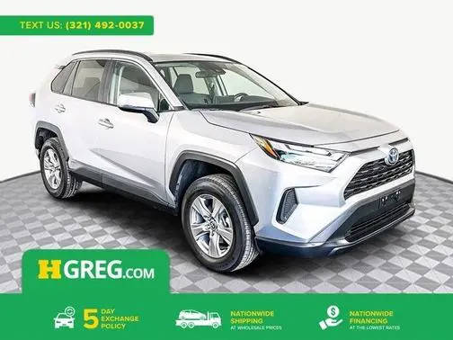 2022 Toyota RAV4 Hybrid XLE AWD photo